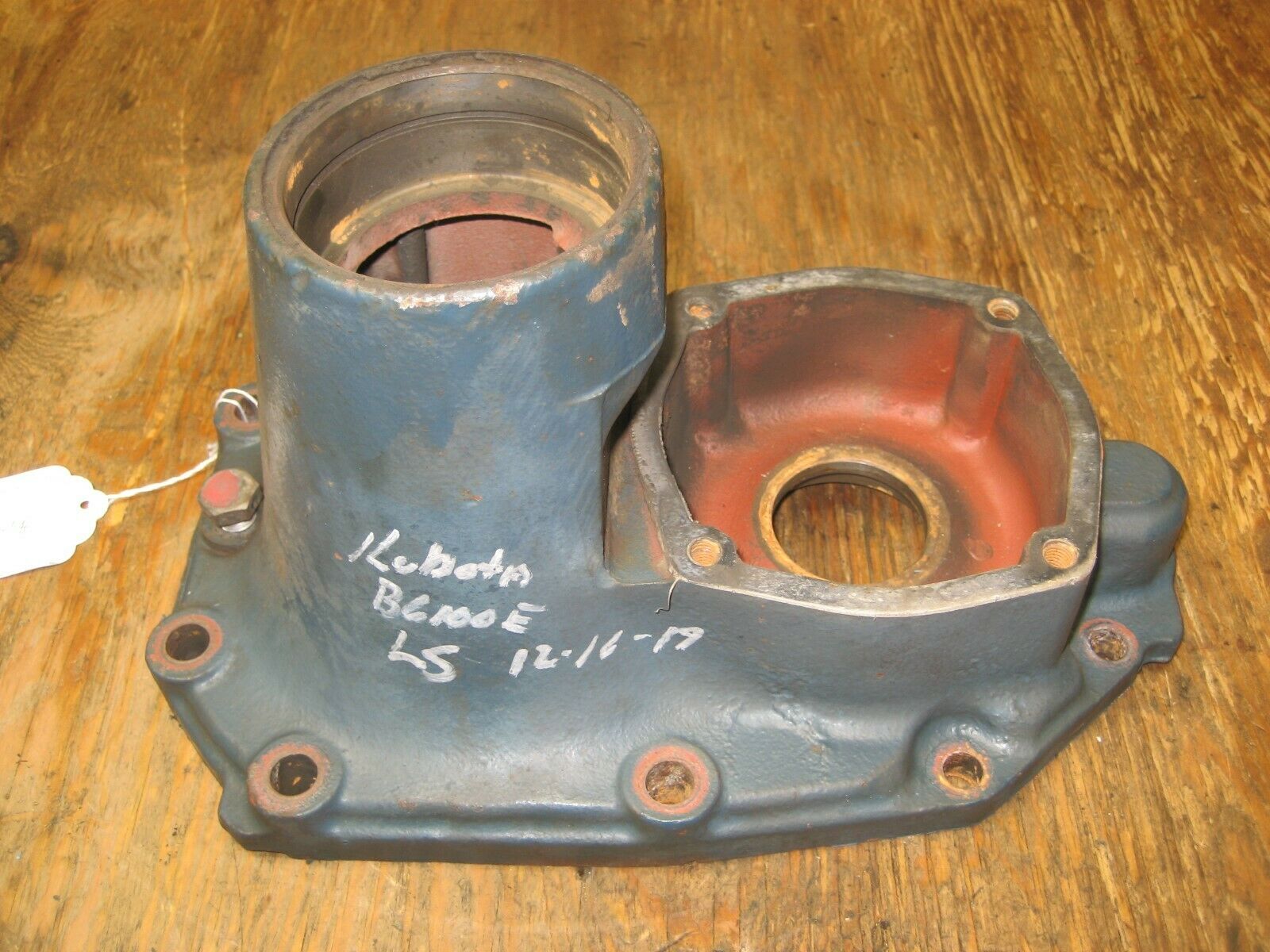 KUBOTA B6100E LEFT HAND REAR AXLE CASE 66611-12614